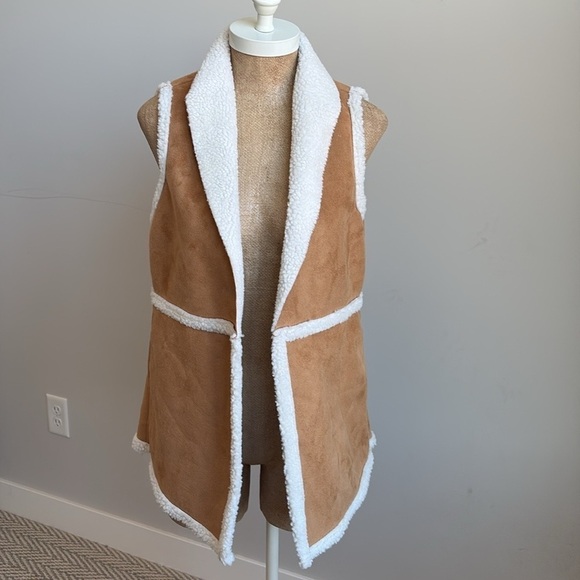 Maurices Brown Faux Suede Sherpa Trim Vest SMALL New! - Picture 2 of 7